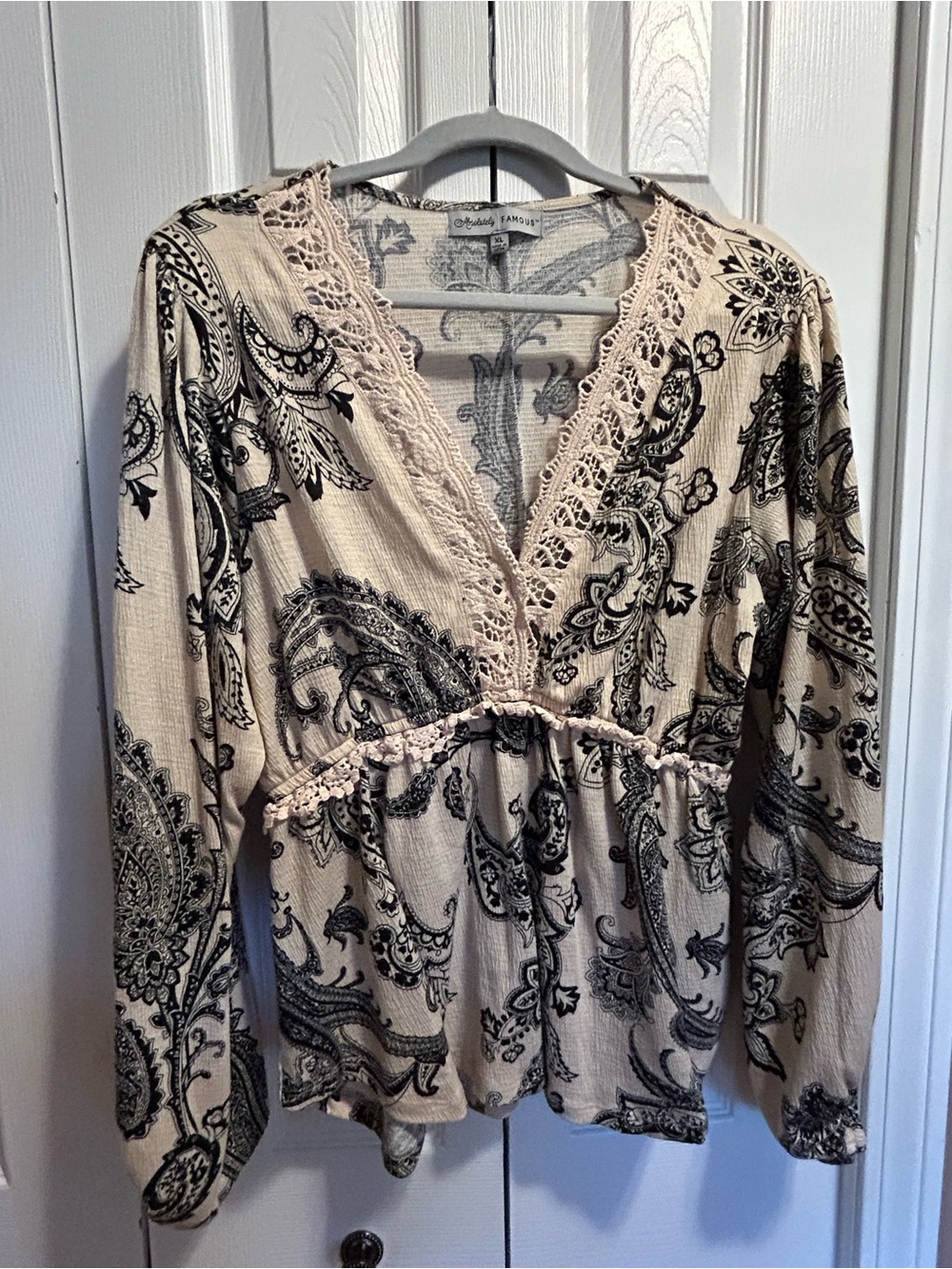 Absolutely Famous Cream & Black Paisley Lace-Trim V-Neck Tunic